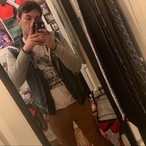 Meet your Posher, Tony